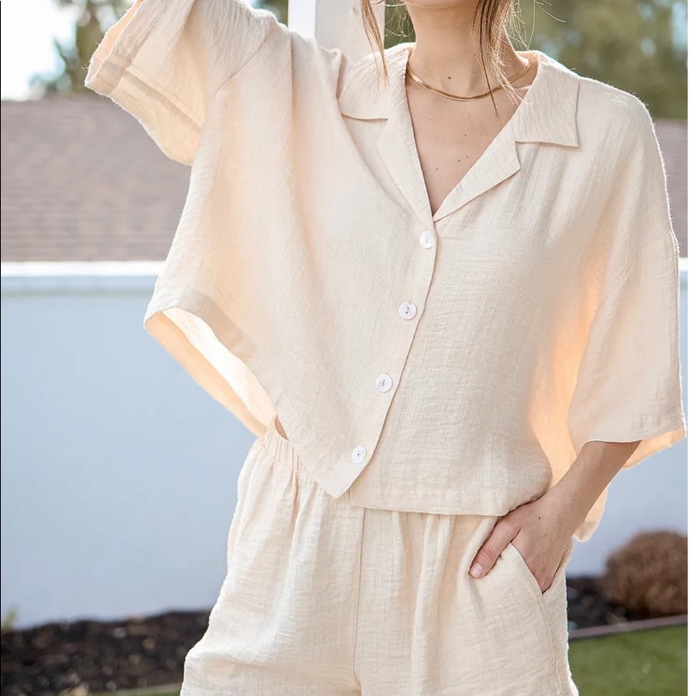 Lulu’s Exclusive Beige Seersucker Button-Up Top